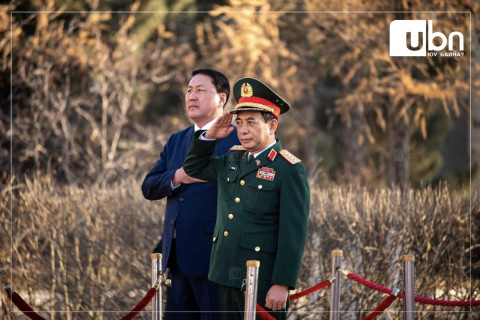 БНСВУ-ын Үндэсний батлан хамгаалахын сайд Монгол Улсад айлчилж байна