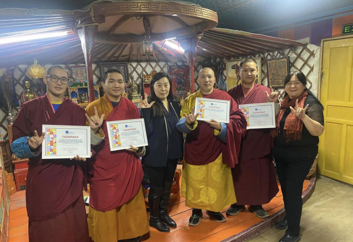 Хөгжлийн бэрхшээлтэй хүүхдэд хүртээмжтэй нийгмийг бүтээлцсэн “Самьяа“ хийдийн лам нарт талархал гардууллаа