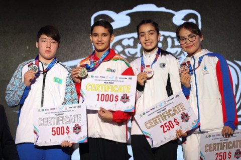 Өсвөр үе, залуучуудын Ази тивийн аварга шалгаруулах тэмцээнээс Монголын баг гурван хүрэл медаль хүртлээ