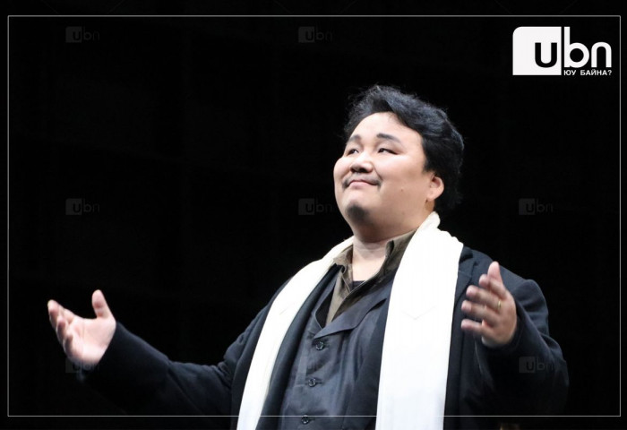 Дуурийн “Оскар“ гэгддэг нэр хүндтэй шагналын эзнээр Э.Амартүвшин тодорчээ