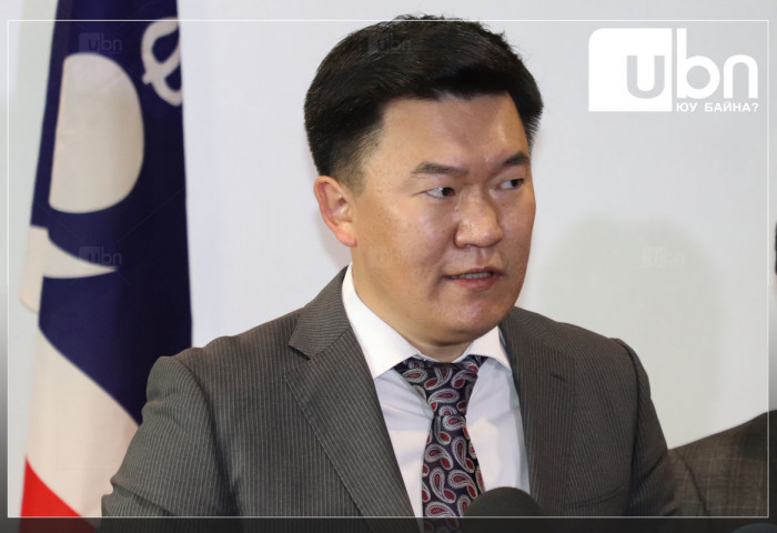 Нийслэлийн АН-ын даргын өрсөлдөөнөөс М.Тулгат хасагдаж, Д.Бадарсан, Т.Батцогт нараар дахин санал хураахаар боллоо