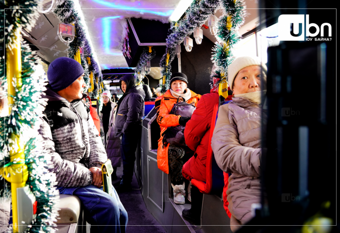 ЭЕРЭГ: Их хотод өнгө нэмж, зорчигчдынхоо сэтгэлд баяр хуруулсан ЧИМЭГЛЭЛТЭЙ АВТОБУС