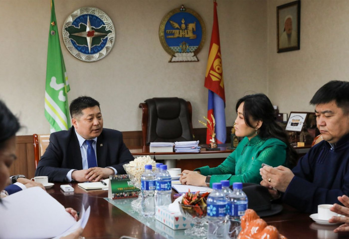 Соёлын сайд Ч.Номин Төв аймгийн удирдлагуудтай уулзлаа