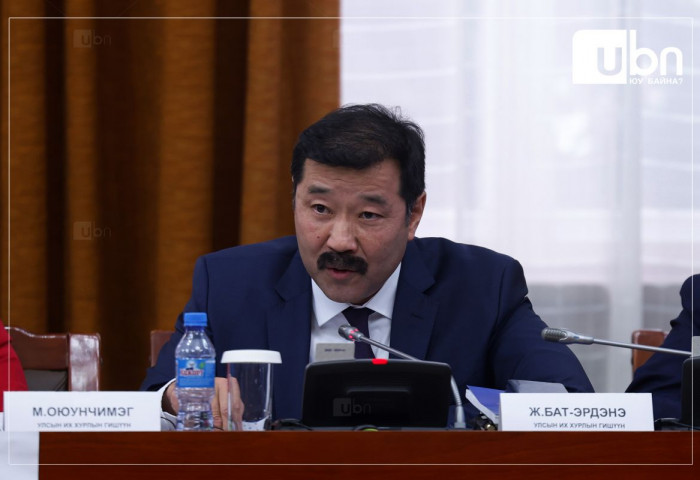 Ж.Бат-Эрдэнэ: Байсхийгээд л 100 машин орж ирж С зөвшөөрөл авч явсаар өнөөдөр 20 мянган машин болсон