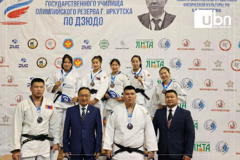 Монголын залуу жүдочид олон улсын тэмцээнээс долоон медаль хүртлээ