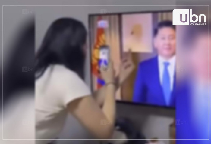 ИРГЭН М: Ерөнхийлөгчийг мэндчилгээ дэвшүүлэх үеэр дунд хуруу гаргаж, ёс бус үйлдэл гаргасандаа уучлалт хүсэж байна