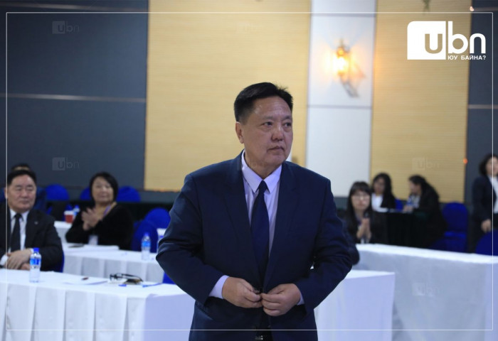 М.Энхсайхан: Хөрөнгө оруулалтын хуулийн төслийг УИХ хурдан батлаасай гэж бодож байна. Гадаадын хөрөнгө оруулалт нь өр үүсгэдэггүй