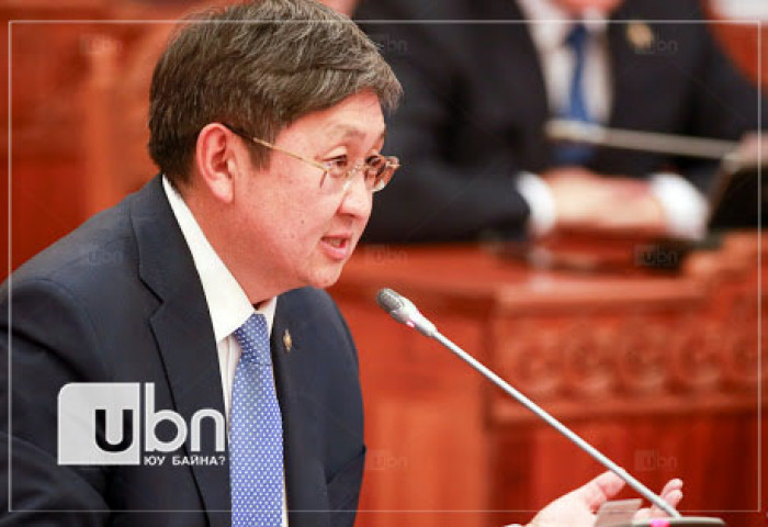 Ч.Хүрэлбаатар: Хөрөнгө оруулалтын тухай хуулийг дагасан маш их улстөржилт явагдаж байна. Монголчууд бурууд нүд хурц байгаа