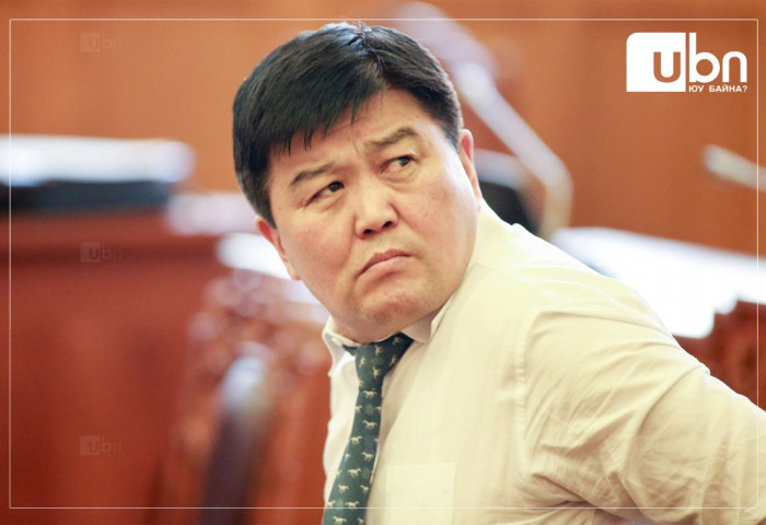 Х.Болорчулуун: Хотгор шанагын уурхайг зарсан чинь худлаа юм уу, Ч.Хүрэлбаатар аа