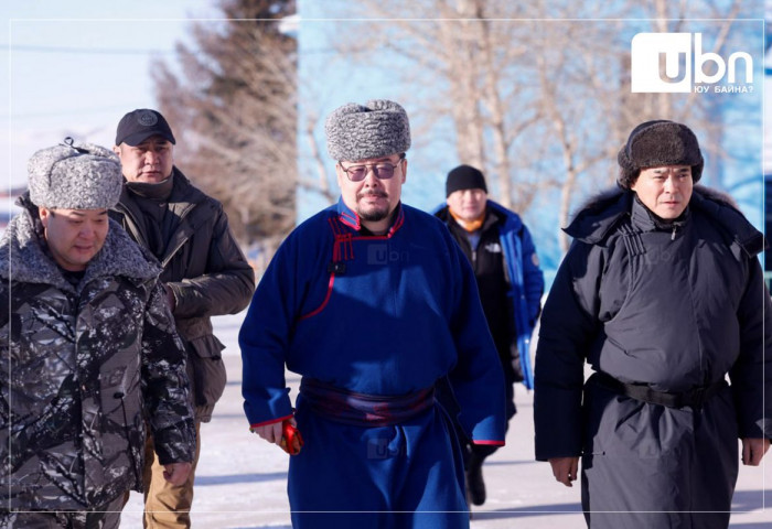 УИХ-ын дарга Г.Занданшатар, Шадар сайд С.Амарсайхан тэргүүтэй хүмүүс малчидтай уулзаж, тулгамдаж буй асуудлуудыг нь сонслоо