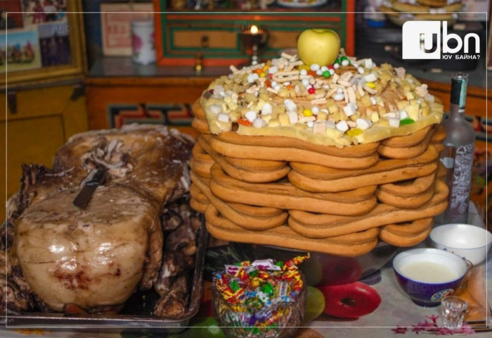 Ууц, махаа хөргүүрт хонуулж, хонуулсан салат, зуушаар зочдоо дайлахгүй байхыг анхаарууллаа