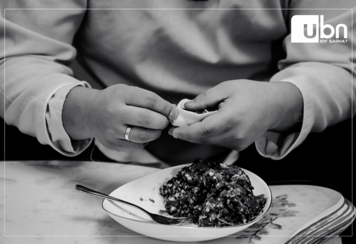 Буузандаа азын зоос хийсэн бол зочиддоо сайтар анхааруулж, хүүхэд зоосонд хахахаас сэргийлэхийг ЭМЯ-наас зөвлөв