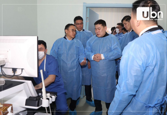 Ерөнхий сайд Дарь-Эх нэгдсэн эмнэлгийн үйл ажиллагаатай танилцлаа