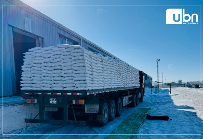 Төмөр болон цагаан зудтай сумын малчин өрхөд хүргэх хүмүүнлэгийн тусламжийн цуваа орон нутгийг зорьлоо