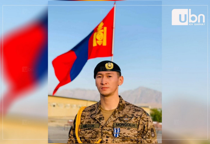 “Тэнгисийн эрэг дээрх 24/7” шоу нэвтрүүлгийн оролцогч М.Билгүүн гэж хэн бэ