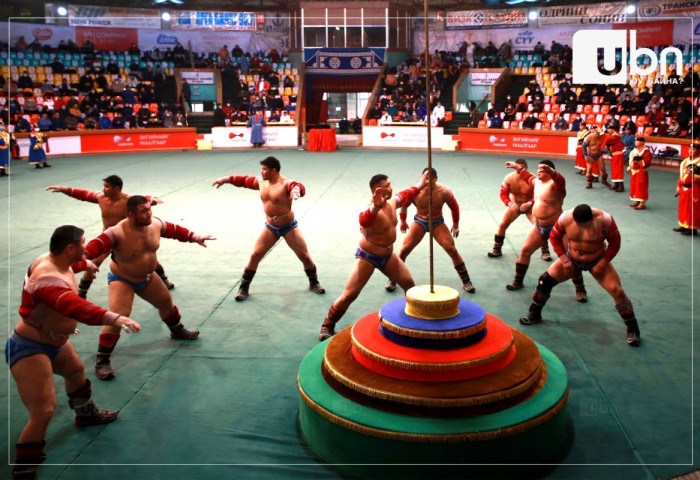 Дорноговь аймгийн Мандах сумын ойд зориулан хүчит 128 бөх барилдана