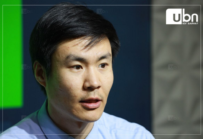 Д.Довчинжамц: Шилээ нэг жил тогтвортой зүүсэн ч хараа нэмж муудаад байвал хараа тэглэх мэс заслыг хийхгүй байхыг зөвлөдөг