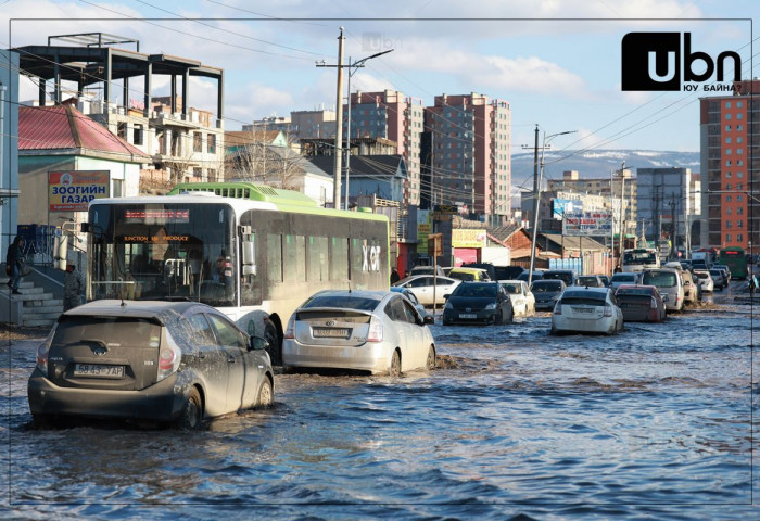 Авто зам руу ус орохоос сэргийлж 116 рейсээр 4684 тонн ус соруулжээ