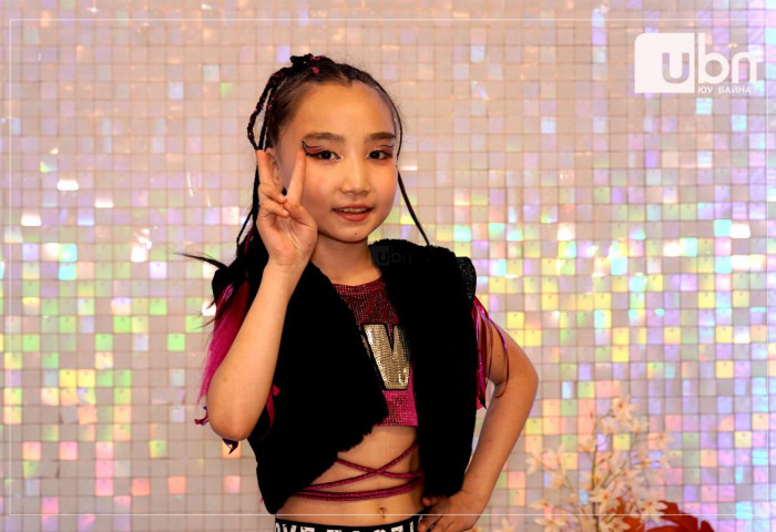 3 сая дахь иргэн Х.Монголжин: Би дуулж, бүжиглэх дуртай учраас урлагийн хүн болох мөрөөдөлтэй