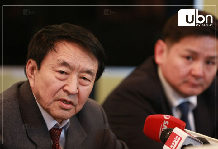 ЭМИЙН СОНСГОЛ: ЭМДҮЗ-ийн гишүүнээр ажиллаж байсан Д.Дэмбэрэл нь эмийн салбар дахь “Түмэн-Очир“ гэх компанитай хамааралтай