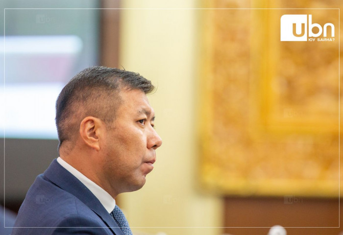 Б.Энхбаяр: Шүүгчид нэгийгээ битгий өвдөөсэй, чөлөө аваасай гэж залбирдаг