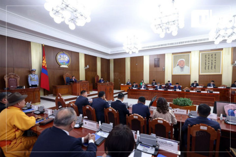 ЧУУЛГАН: Монгол Улсын нэгдсэн төсвийн 2025 оны төсвийн хүрээний мэдэгдлийг хэлэлцэнэ