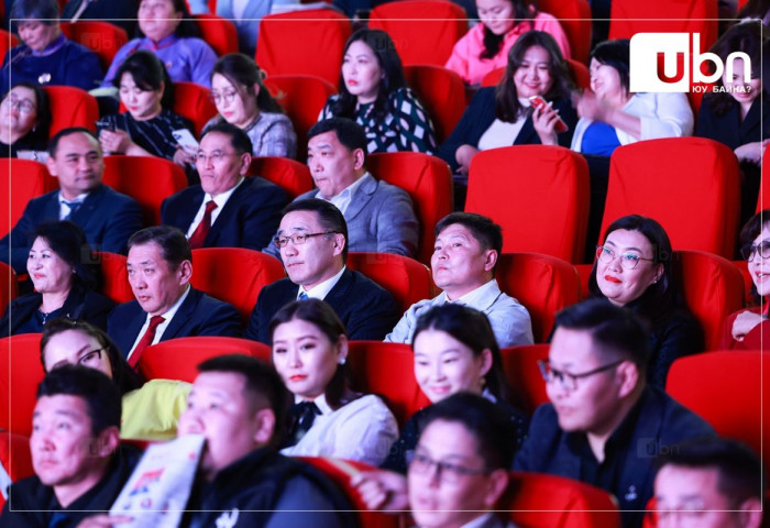 Нийслэлийн МАН-ын хороо өнөөдөр хуралдаж, Д.Сумъяабазарыг даргаасаа ЧӨЛӨӨЛЖ, Х.Нямбаатарыг томилно