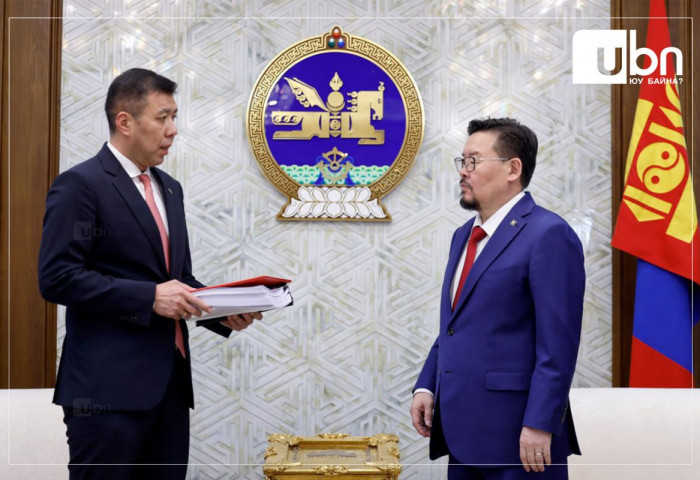 Олон хүүхэдтэй өрх толгойлсон эцэг, эхийн хэрэг, маргаанд үнэгүй хууль зүйн туслалцаа үзүүлэх тэргүүтэй зохицуулалт орсон хуулийн төслийг өргөн барилаа