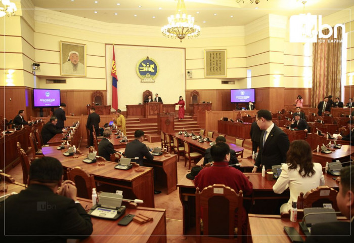 ТАНИЛЦ: Ирэх долоо хоногт чуулганы нэгдсэн хуралдаанаар хэлэлцэх асуудлууд