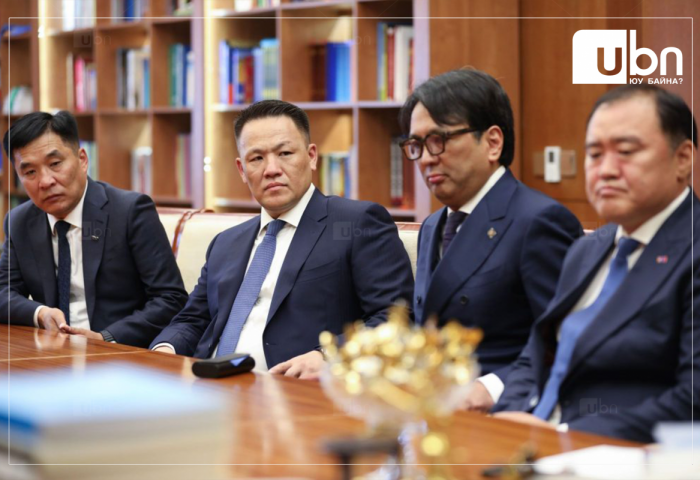 Ерөнхийлөгч У.Хүрэлсүх УИХ-ын сонгуульд суудал авсан нам, эвслийн удирдлагыг хүлээн авч уулзлаа