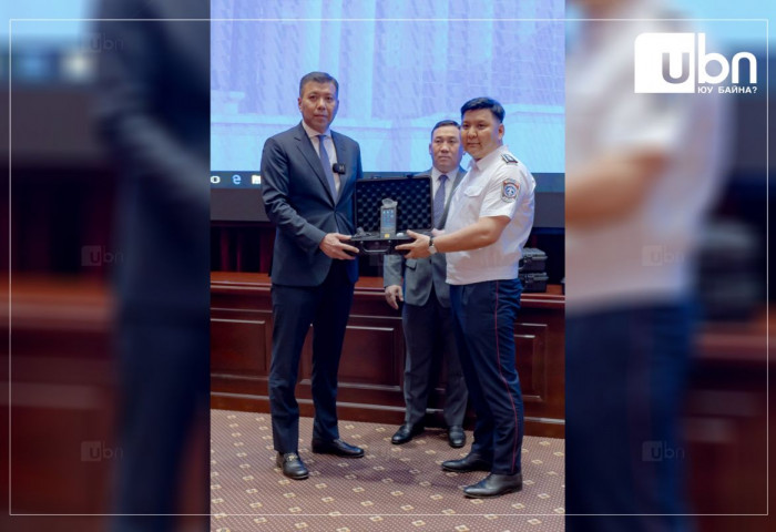 Өөр дээрээ камер, GPS, хуруу мэдрэгчтэй, танил талаараа “яриулах” боломжгүй 200 ширхэг согтуурал тандагчийг гардууллаа