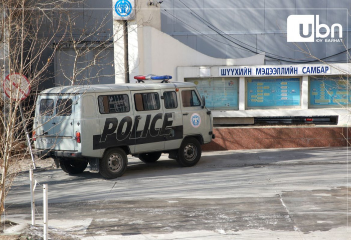 Бусадтай бүлэглэн, олон удаагийн үйлдлээр бусдын эд зүйлийг дээрэмдэж “Интерпол“-оор эрэн сурвалжлагдаж байсан этгээдийг БНСУ-аас Монголд авчирлаа