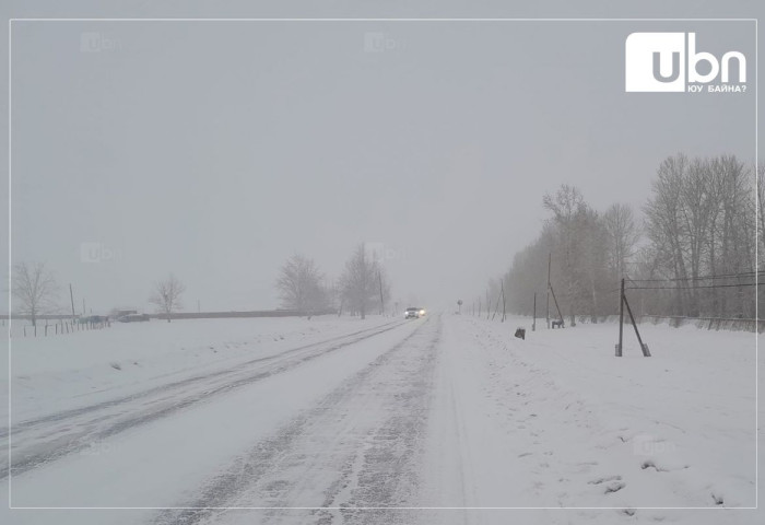 Сэлэнгэ, Төв аймгийн хойд хэсгээр цас орж,  үзэгдэх орчин хязгаарлагдаж болзошгүйг анхааруулж байна