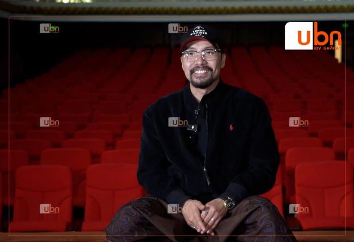 Жүжигчин Б.Шинэбаяр: Н.Наранбаатар найруулагч намайг зодоогүй. Ор үндэслэлгүй худал мэдээлэл