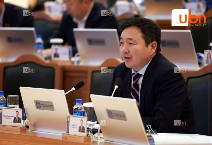 Ж.Сандагсүрэн: Далий зам тавьчхаад төсөв баталсан төлөөлөгч нараа “шарж” байсан шүү