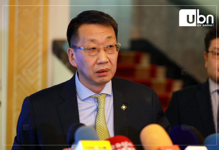 Л.Энх-Амгалан: Засгийн газраас өргөн барьсан хуульд ажиллах хүчний квотыг хөндсөн нэг ч ЗААЛТ БАЙХГҮЙ