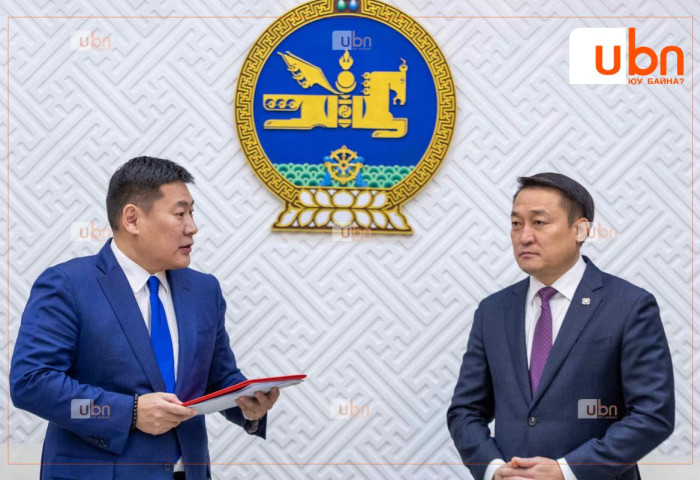 Ерөнхий сайд Л.Оюун-Эрдэнэ ЗГ-ын 14 мега төсөлд багтсан стратегийн ач холбогдолтой төслүүдээ УИХ-ын даргад өргөн барилаа