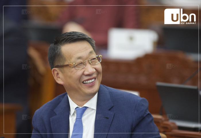 ЧУУЛГАН: Ажиллах хүчний шилжилт хөдөлгөөний тухай хуульд нэмэлт, өөрчлөлт оруулах тухай хуулийн төслийг УИХ-аар хэлэлцэх эсэхийг хэлэлцэнэ