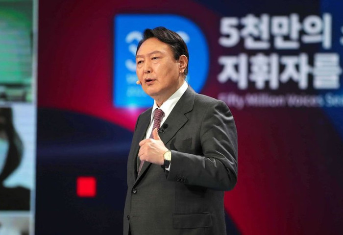 Сөүлийн шүүхээс Ерөнхийлөгч Юн Сук Ёлыг баривчлах захирамж гаргажээ