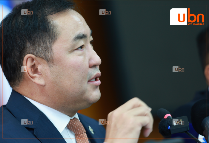 Б.Пүрэвдорж: Гишүүдэд тэтгэмж олгох заалтыг гэнэт гаргаж ирж байгаа нь 1-р сарын 11-нд болох ЖАГСААЛТАЙ холбоотой. Өнгөрсөн хугацаанд гарын 10 хуруунд багтах хүмүүс л энэ тэтгэмжийг авсан байх