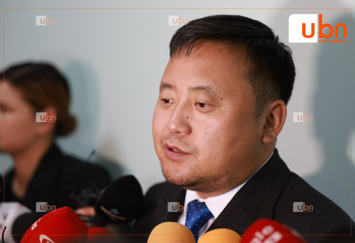 “УИХ-ын гишүүн гэдгээр давуу байдал эдэлж, янз бүрийн тэтгэмж авах шаардлагагүй. Тэтгэмж олгох заалтыг хасах хуулийн төсөл санаачилбал хамгийн түрүүнд гарын үсэг зурна“