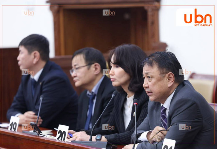 “Монголбанкны бодлогын хүү гэж юу вэ, ямар сувгаар эдийн засагт нөлөөлдөг вэ гэж асуухад Р.Даваадорж та буруу хариулсан“
