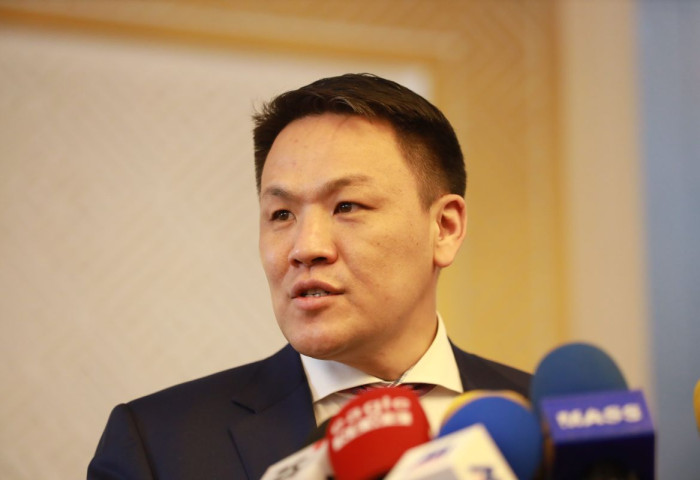 Н.Номтойбаяр: Газрын тосны үйлдвэрийн ТЭЗҮ-г 2020 онд нууцын зэрэгт авсан юм байна. Гишүүд нууц үл задруулах байдлаар танилцах эрхтэй