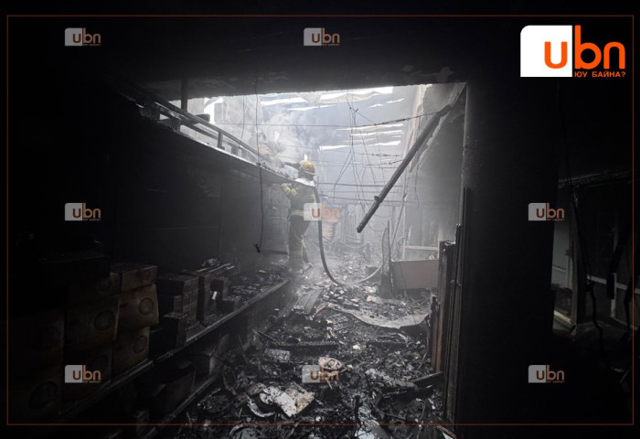 “Биг“ барилгын материалын худалдааны төвд гарсан галыг бүрэн унтраалаа
