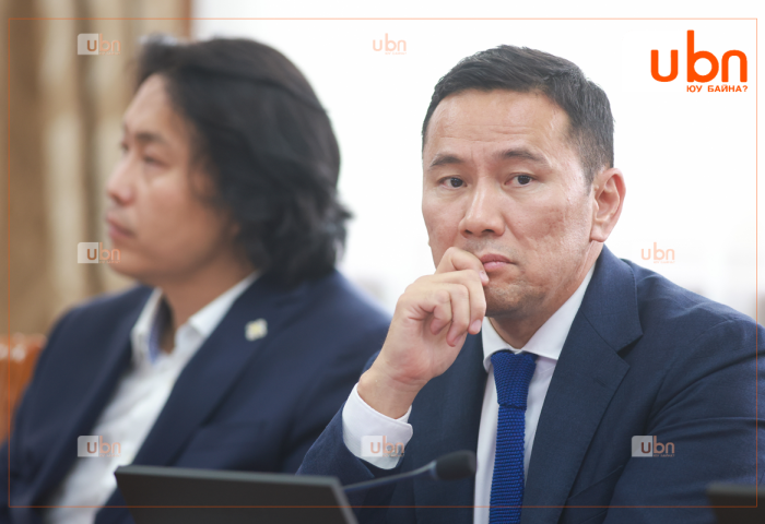 Д.Энхтүвшин: Хил холболтын төмөр замын гэрээгээр дахиад НҮҮРСНИЙ ТОМ ХУЛГАЙ явах гээд байгаа юм биш биз дээ