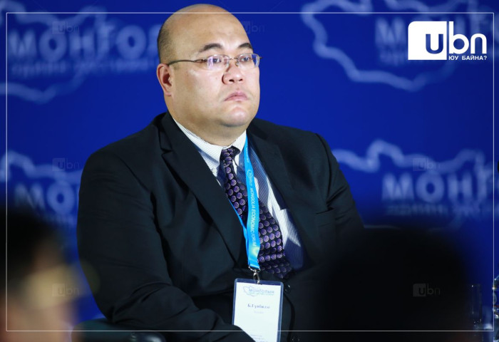 Хуульч Б.Гүнбилэг: Надаар улс төрийн нам, сонгууль, прокурорын хуулийг бичүүлээсэй. Би бүх булхайг нь засах юмсан