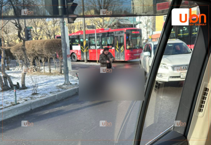 ТОДРУУЛГА: Улаанбаатар банкны гарцан дээр гарсан ослын улмаас ХҮН НАС БАРААГҮЙ. Хэргийн газрын үзлэг хийж байна