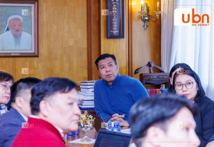 Б.Энхбаяр: Ард түмний өмч гэх улс төрийн лоозонтой, бүрэн авлигажсан байдлыг хуулийн реформоор цэгцэлнэ. Уг реформ дээр маш их амбицтай байгаа. Чадна гэдэгтээ ч итгэлтэй байна