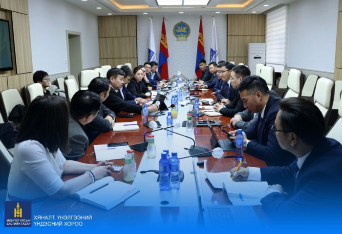 Салбарын хяналт шалгалт давхардаж байгаагаас шалтгаалж аж ахуйн нэгжүүдэд хүндрэл, чирэгдлийг арилгана