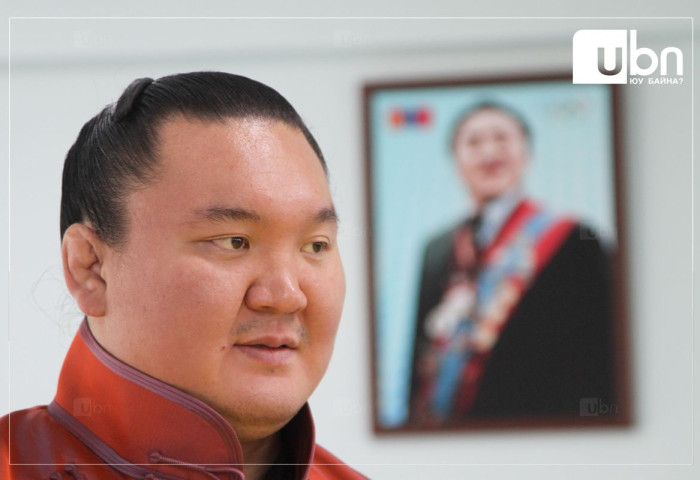 М.Даваажаргал: Японы Эзэн хаан манай оронд айлчлах гэж байгаад хамгийн олон удаа “Эзэн хааны цом“-ыг хүртсэн хүний хувьд баярлаж байна